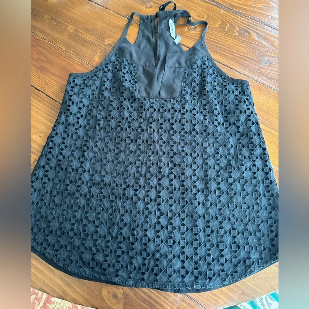 Athleta Dunes Eyelet Lace Tank Top Tie Back with Tassels Size Medium - Picture 3 of 3